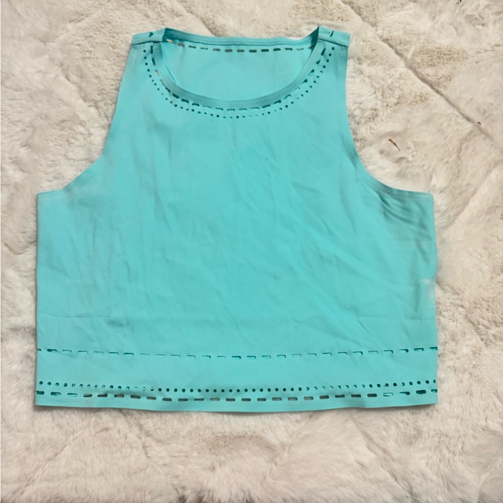 Kiava crop top